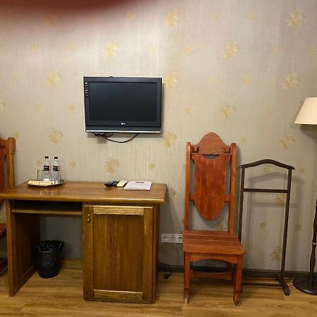 Hotel Fortetsya Hetmana Hatne Exterior foto